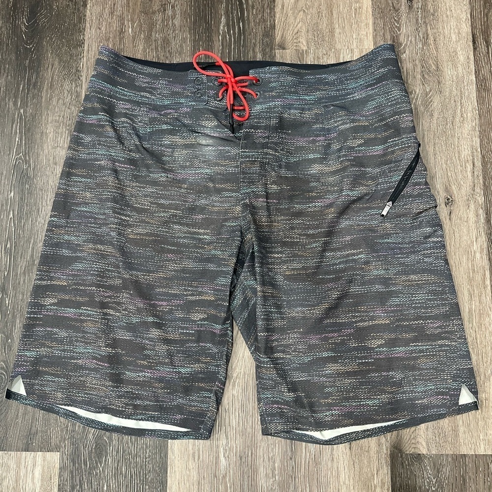 Lululemon Board Shorts Mens 36 Current State 9" Swim Trunks Space Dye Gray - Picture 1 of 6